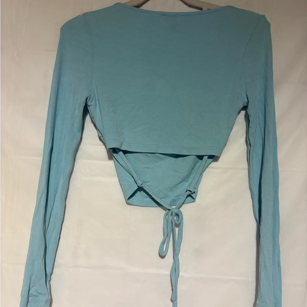 Princess Polly Sky Blue Long Sleeve Crop Top - Picture 4 of 6